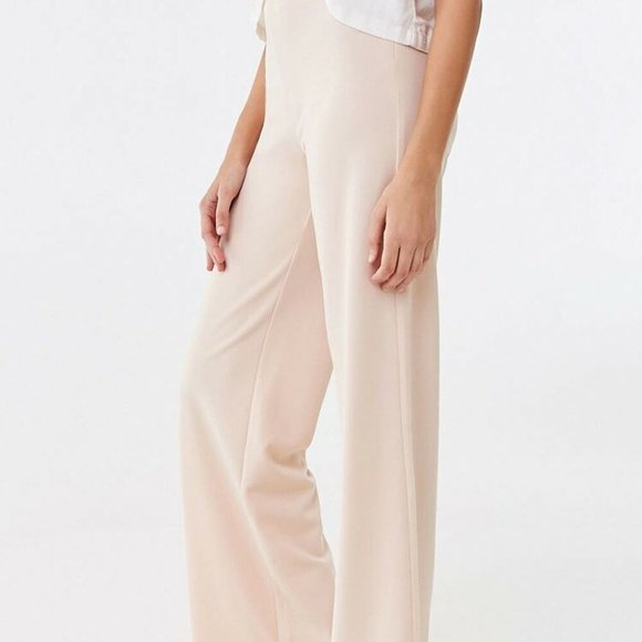 High-Rise Wide Leg Pants - Picture 2 of 4